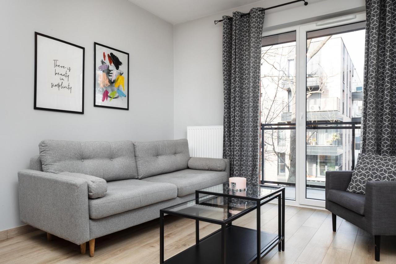 Apartament Of The Kings-alice