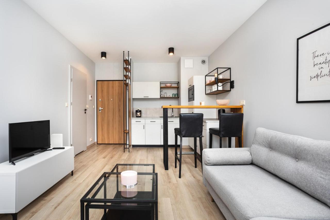 Apartament Of The Kings-alice